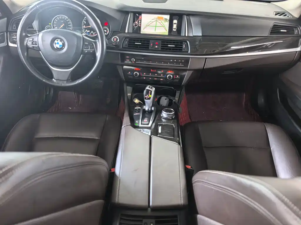BMW 5 Series 2017 — фото 6