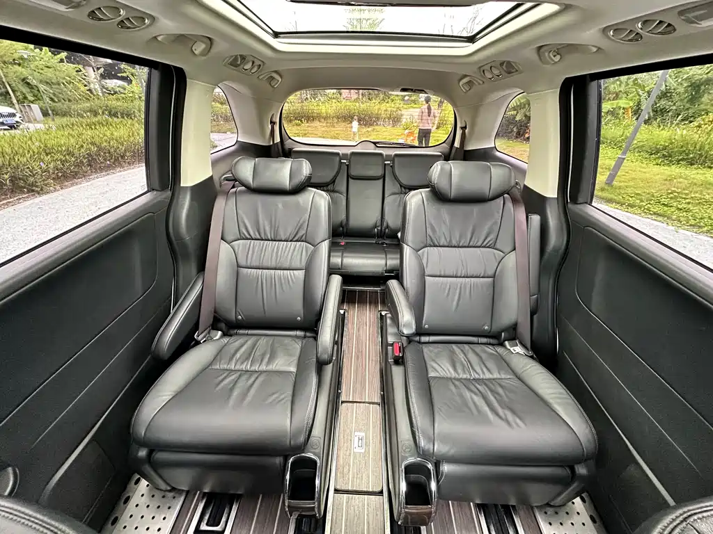 Honda Odyssey 2019 — фото 16