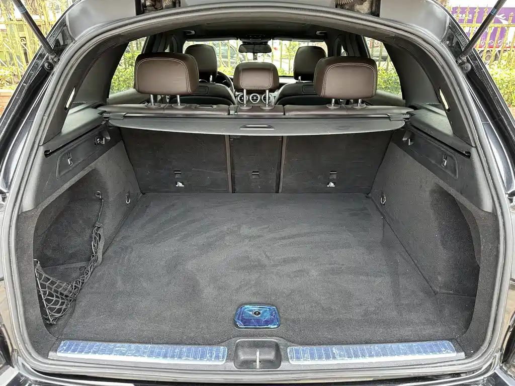 Mercedes-Benz GLC 2016 — фото 19
