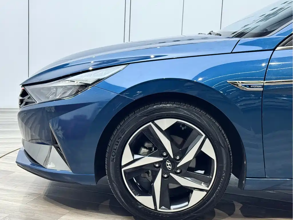 Hyundai Elantra 2021 — фото 25