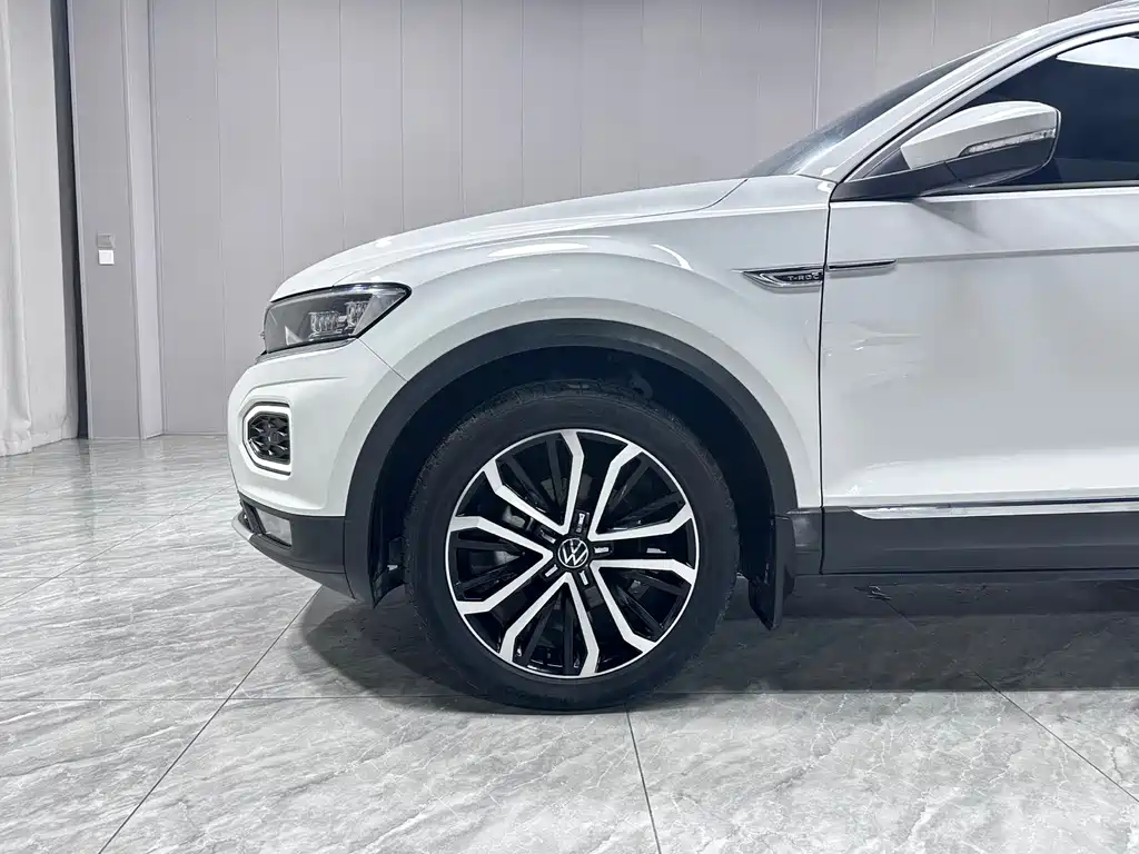 Volkswagen T-Roc 2022 — фото 8