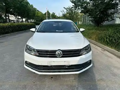 Volkswagen Sagitar 2016