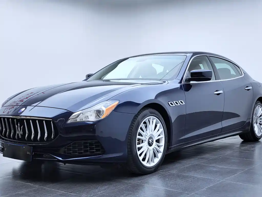 Maserati Quattroporte 2015 — фото 1