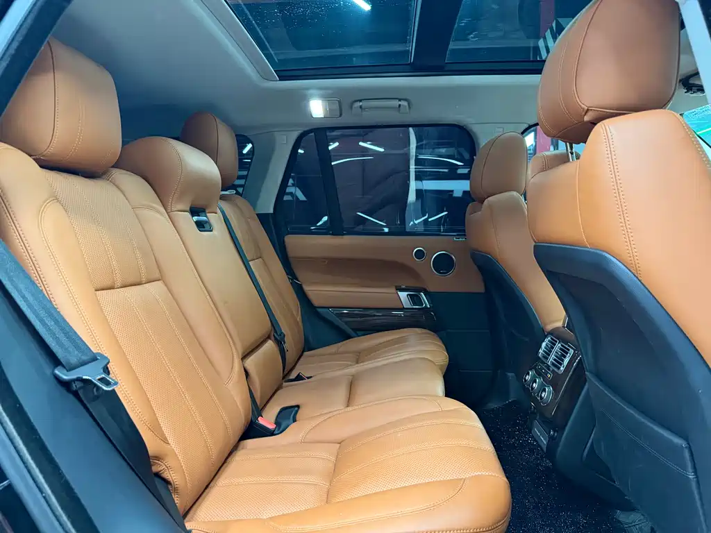 Land Rover Range Rover 2018 — фото 23