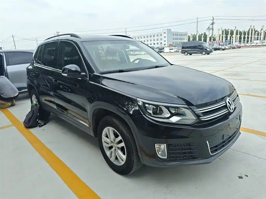 Volkswagen Tiguan 2014 — фото 4