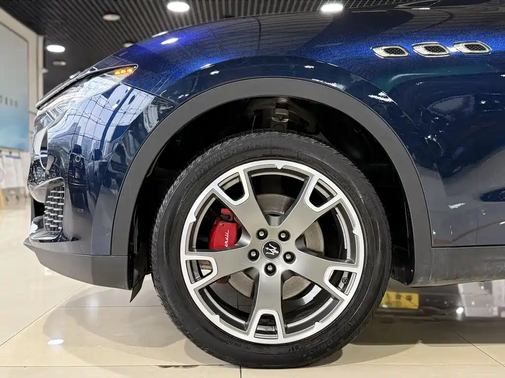 Maserati Levante 2021 — фото 18