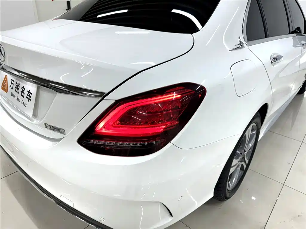 Mercedes-Benz C-Class 2020 — фото 7
