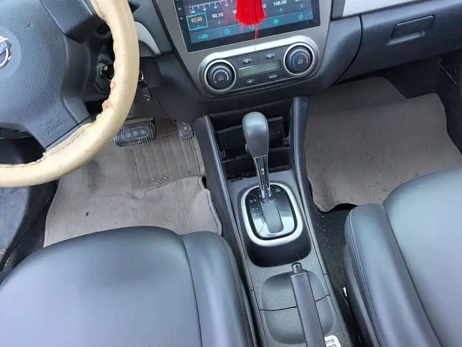 Nissan Sylphy 2018 — фото 16