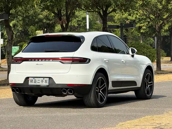 Porsche Macan 2021
