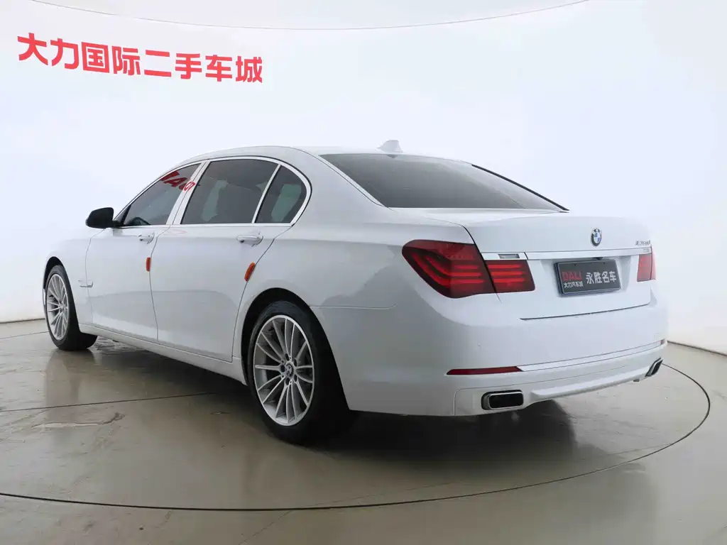 BMW 7 Series 2014 — фото 15
