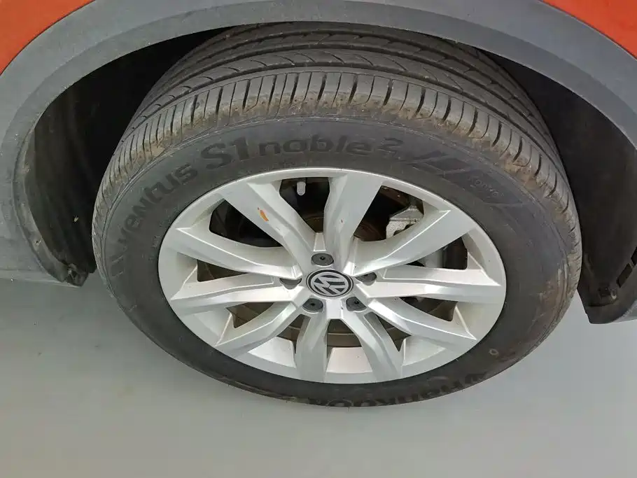 Volkswagen T-Roc 2019