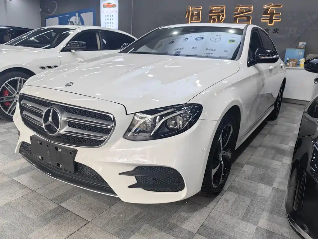 Mercedes-Benz E-Class 2018 — фото 11