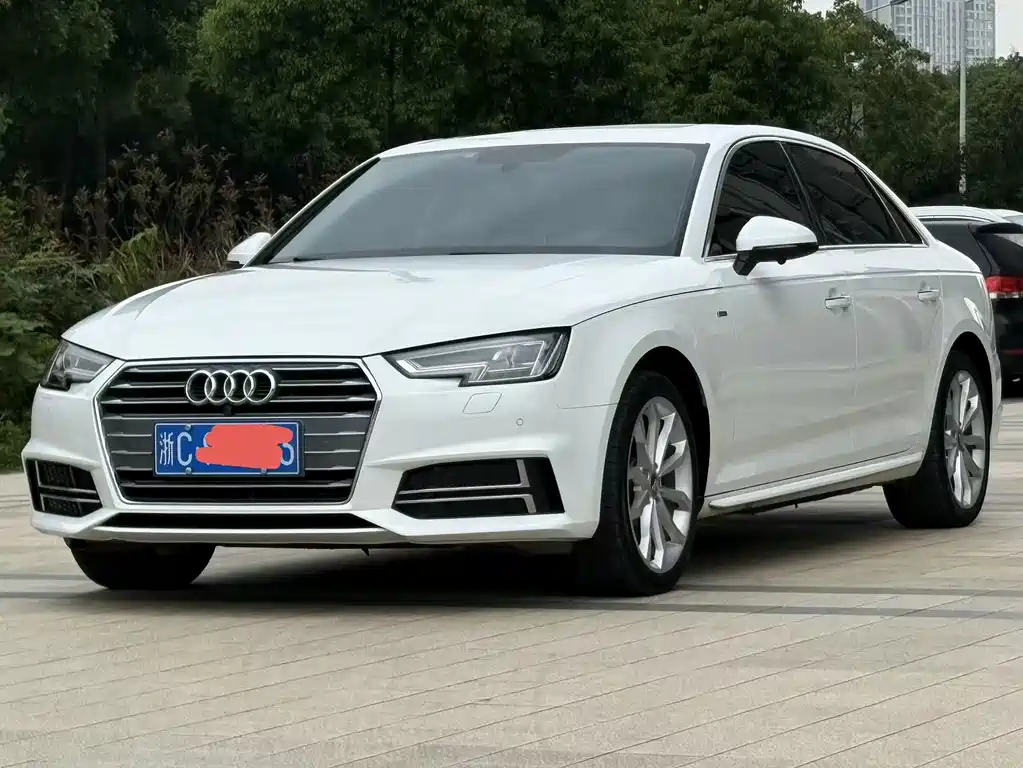 Audi A4L 2018 — фото 3