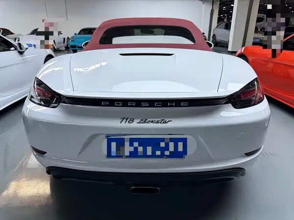 Porsche 718 2017