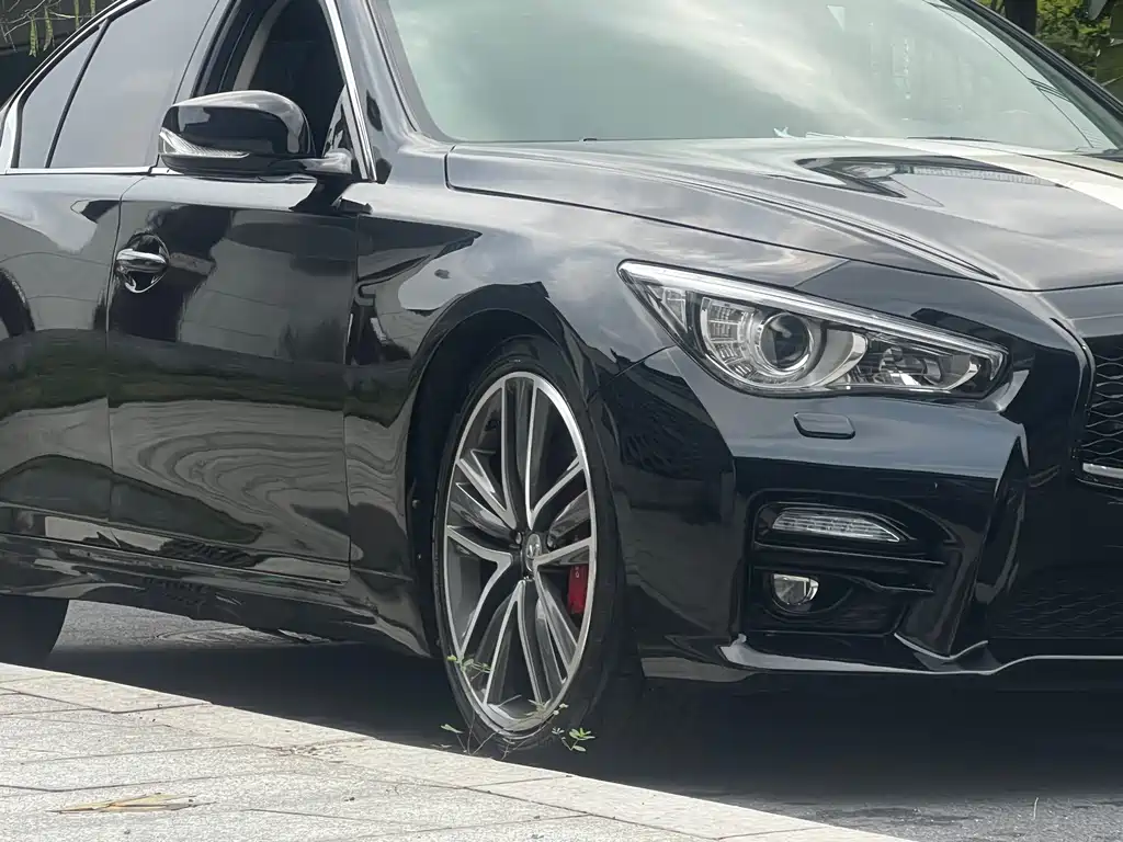 Infiniti Q50L 2015 — фото 5