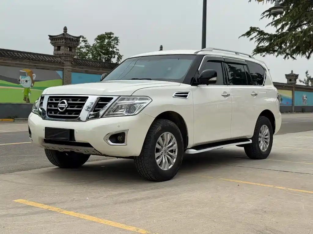 Nissan Patrol 2017 — фото 1