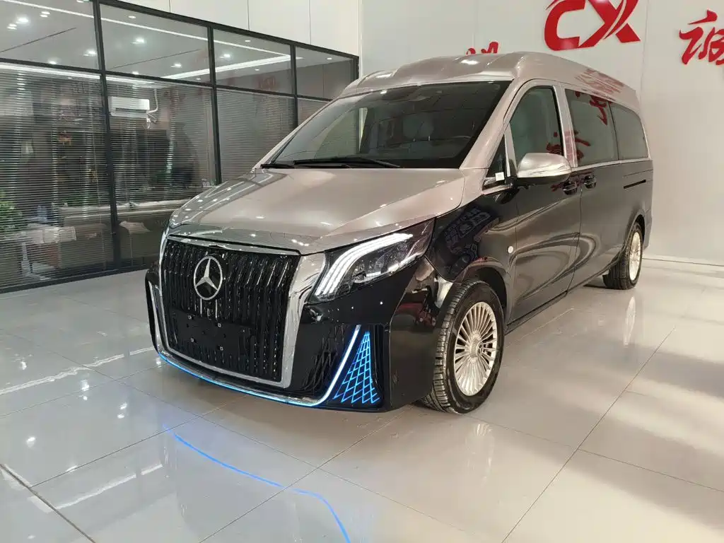 Mercedes-Benz Vito 2026 — фото 1
