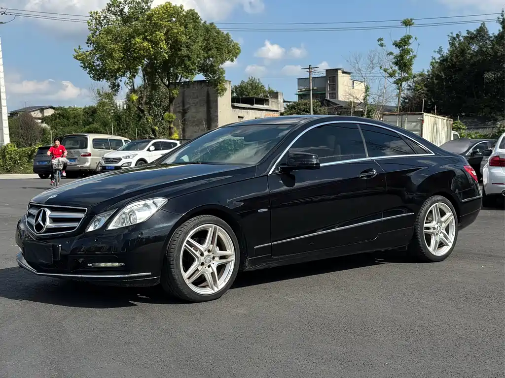 Mercedes-Benz E-Class 2012