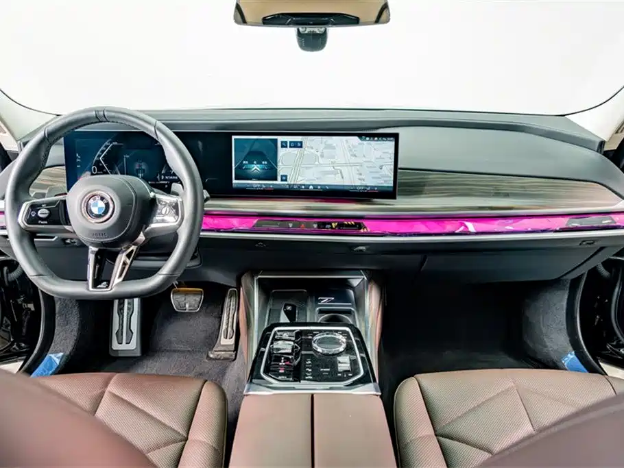 BMW 7 Series 2024 — фото 10
