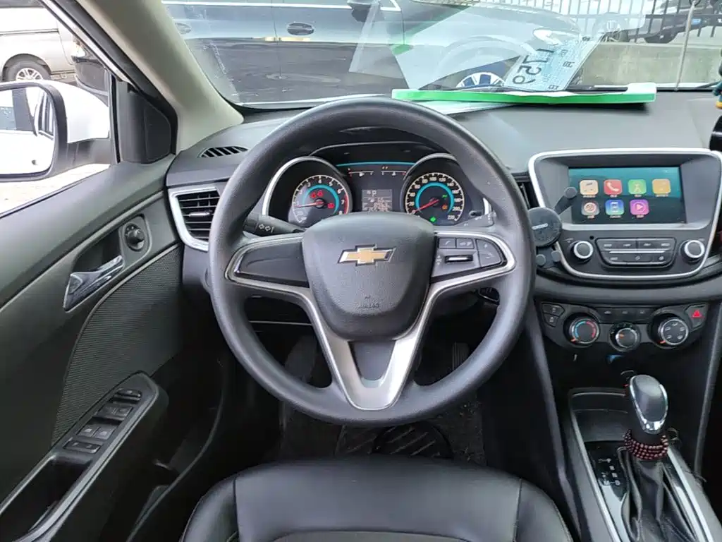 Chevrolet Cavalier 2018 — фото 11