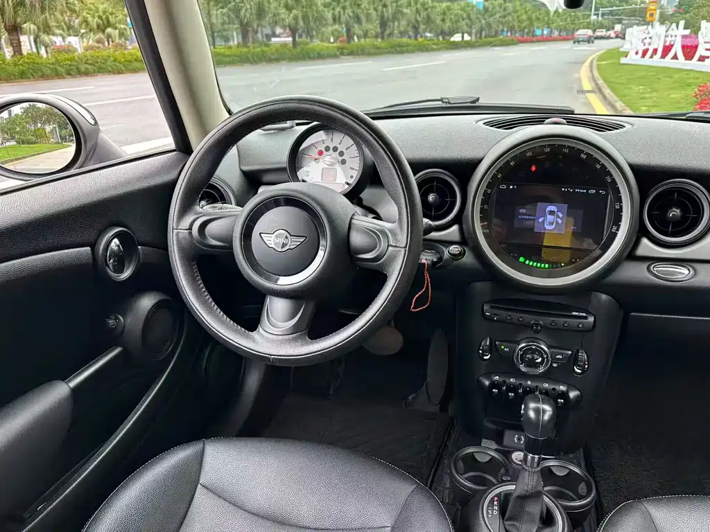 MINI Clubman 2014 — фото 13