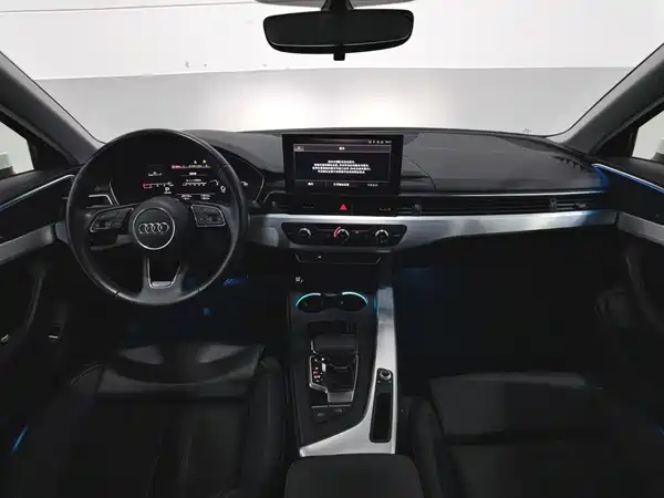 Audi A4L 2020