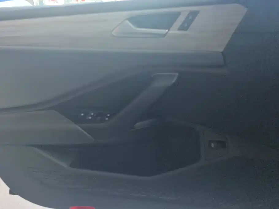 Volkswagen Sagitar 2025