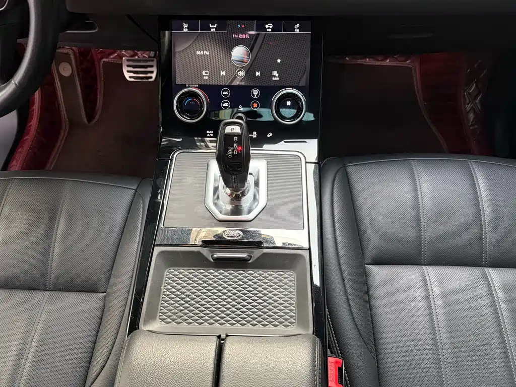 Land Rover Range Rover Evoque 2020 — фото 11