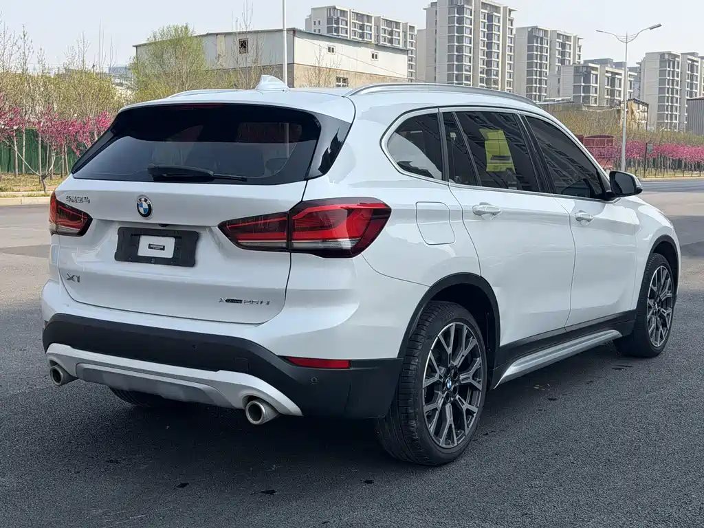BMW X1 2021 — фото 14