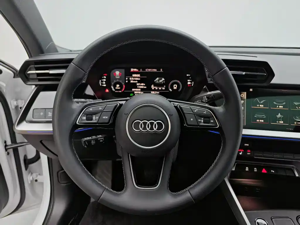 Audi A3 2023 — фото 21