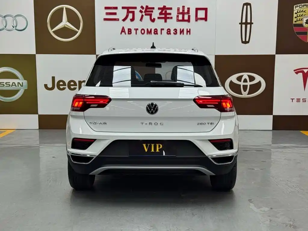 Volkswagen T-Roc 2023
