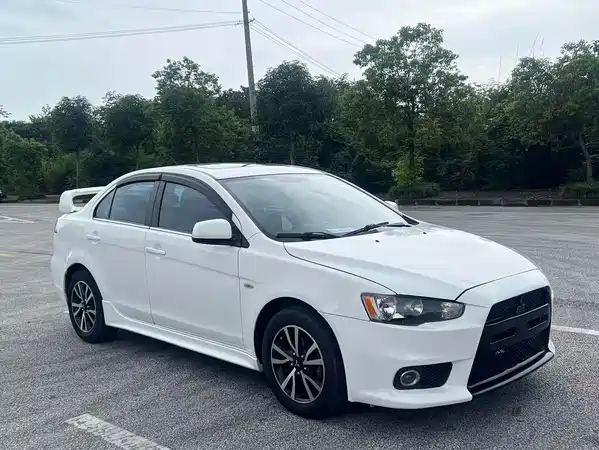 Mitsubishi Lancer EX 2014