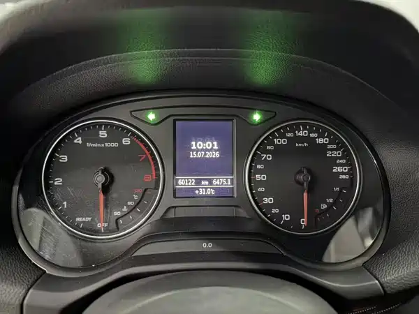 Audi Q2L 2023