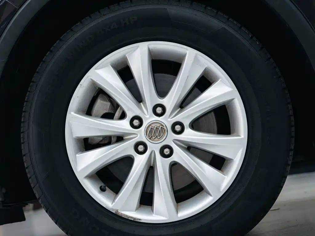 Buick Envision Plus 2017 — фото 22