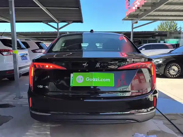 Hongqi E-QM5 2023