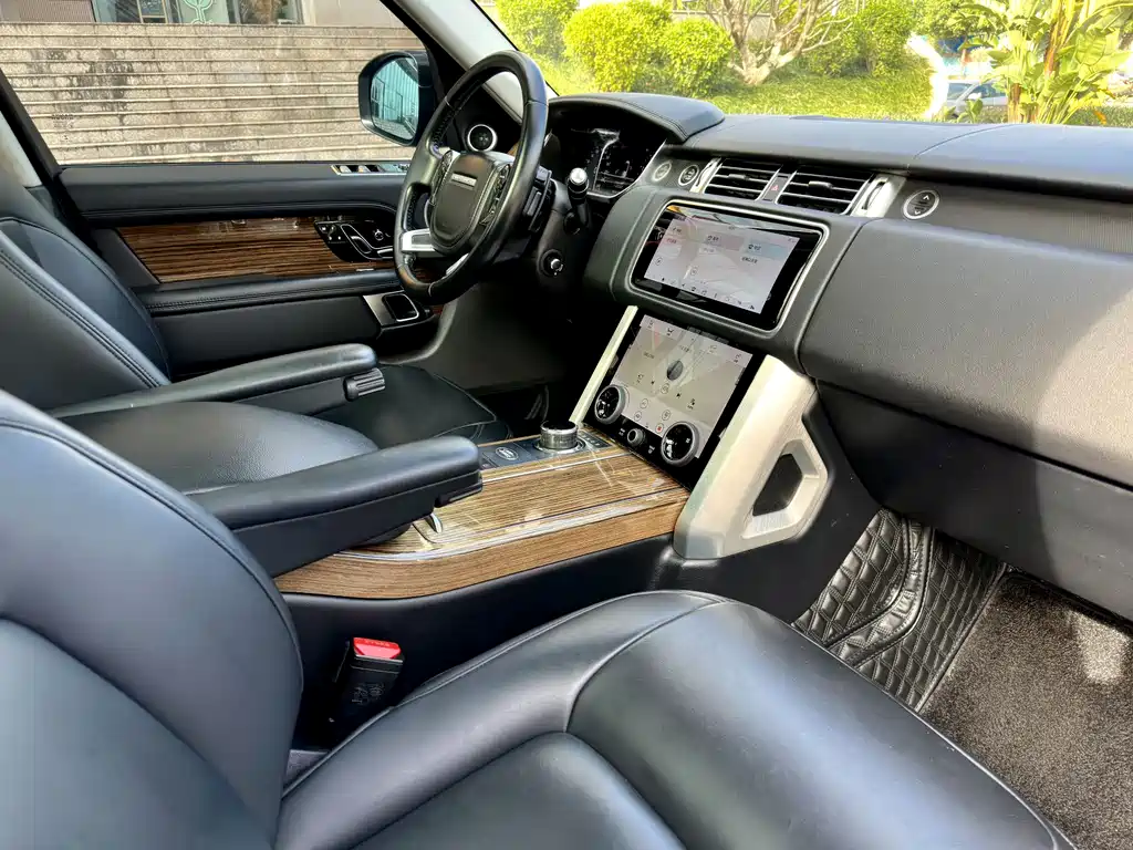 Land Rover Range Rover 2019 — фото 11