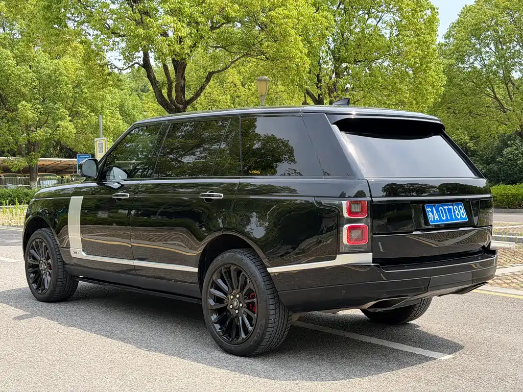 Land Rover Range Rover 2018 — фото 25