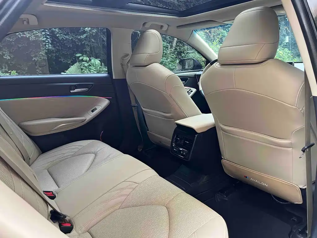 Toyota Avalon 2020 — фото 10