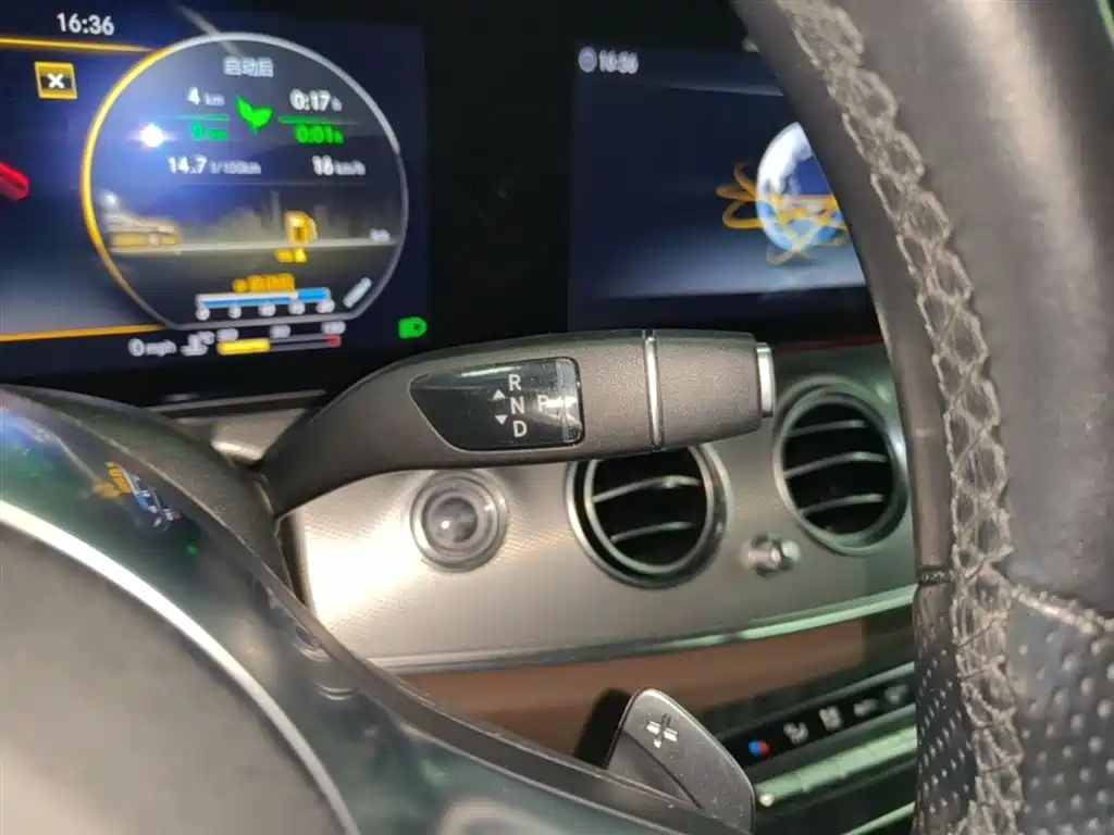 Mercedes-Benz E-Class 2019 — фото 14