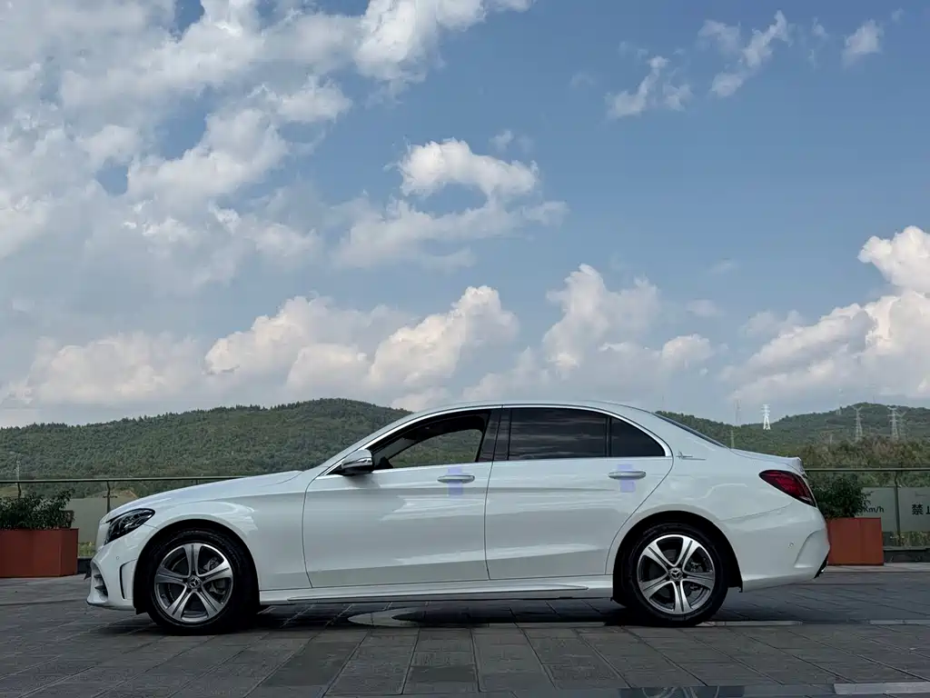 Mercedes-Benz C-Class 2020 — фото 10