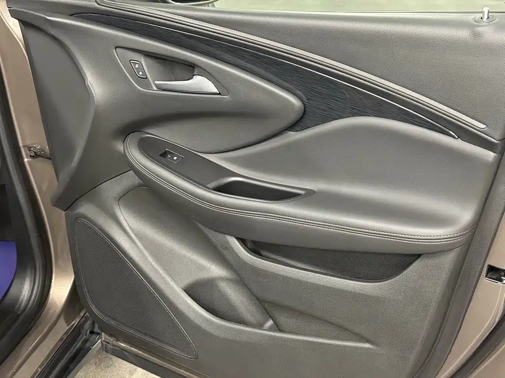 Buick Envision Plus 2017 — фото 17