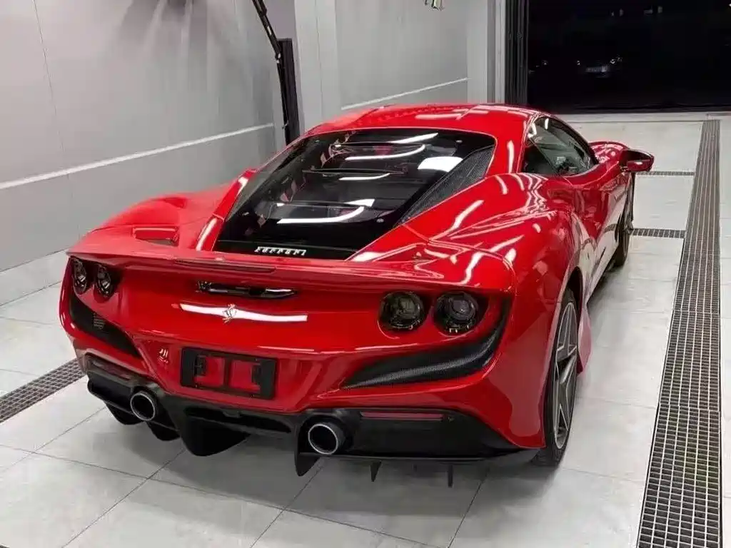 Ferrari F8 2021 — фото 9