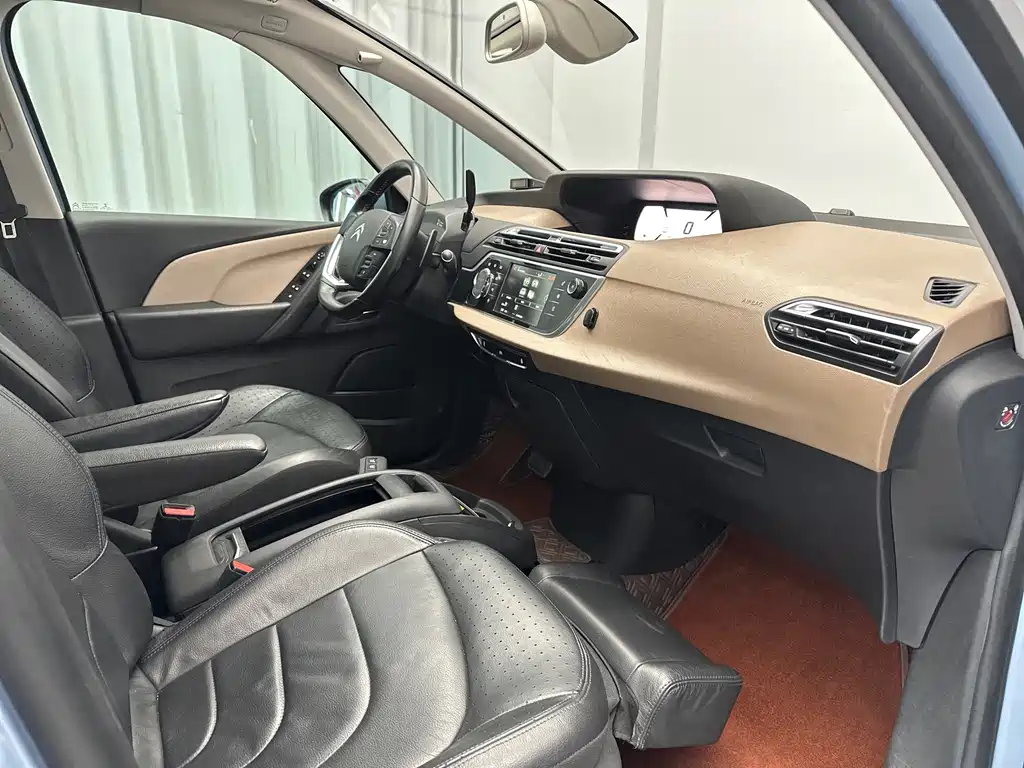 Citroen C4 Picasso 2015 — фото 41