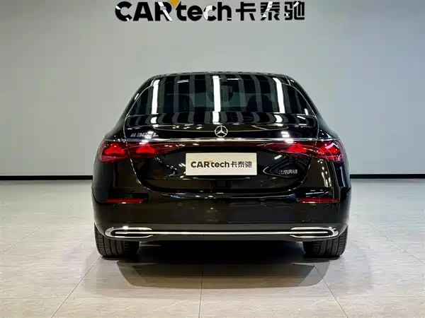 Mercedes-Benz E-Class 2024