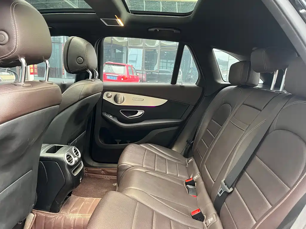 Mercedes-Benz GLC 2021