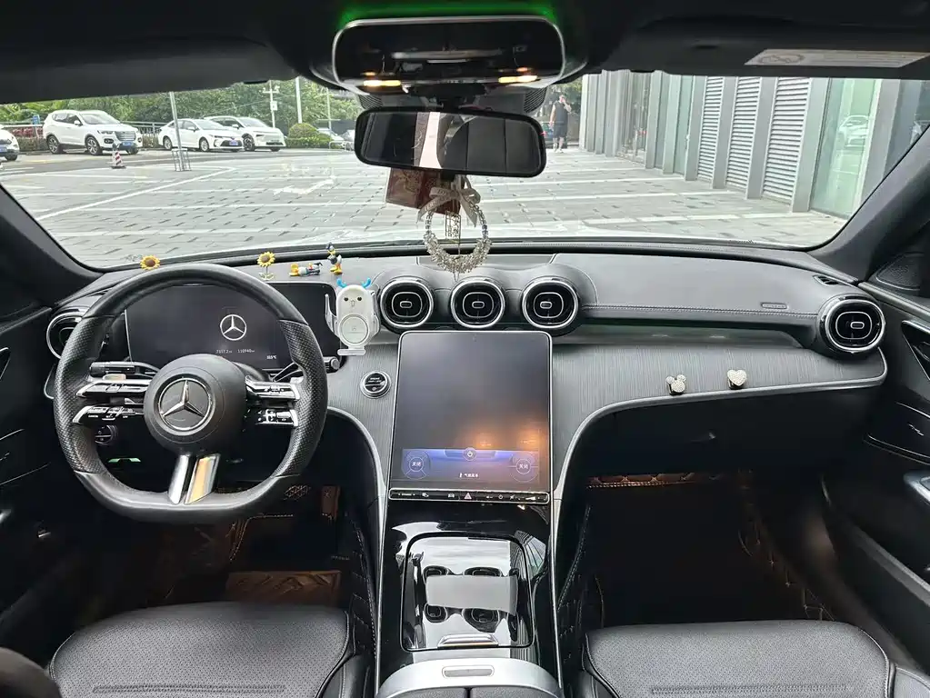 Mercedes-Benz C-Class 2022