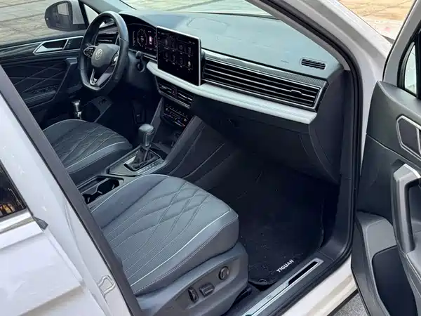 Volkswagen Tiguan L 2022