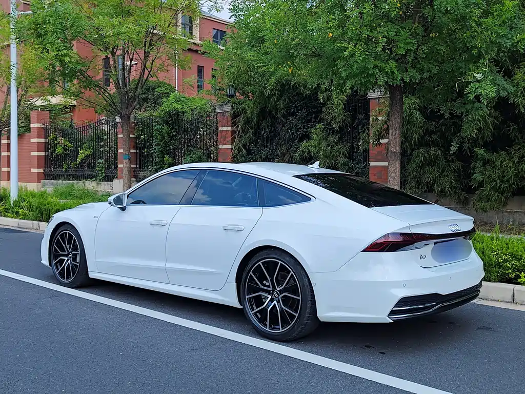 Audi A7 2019 — фото 36