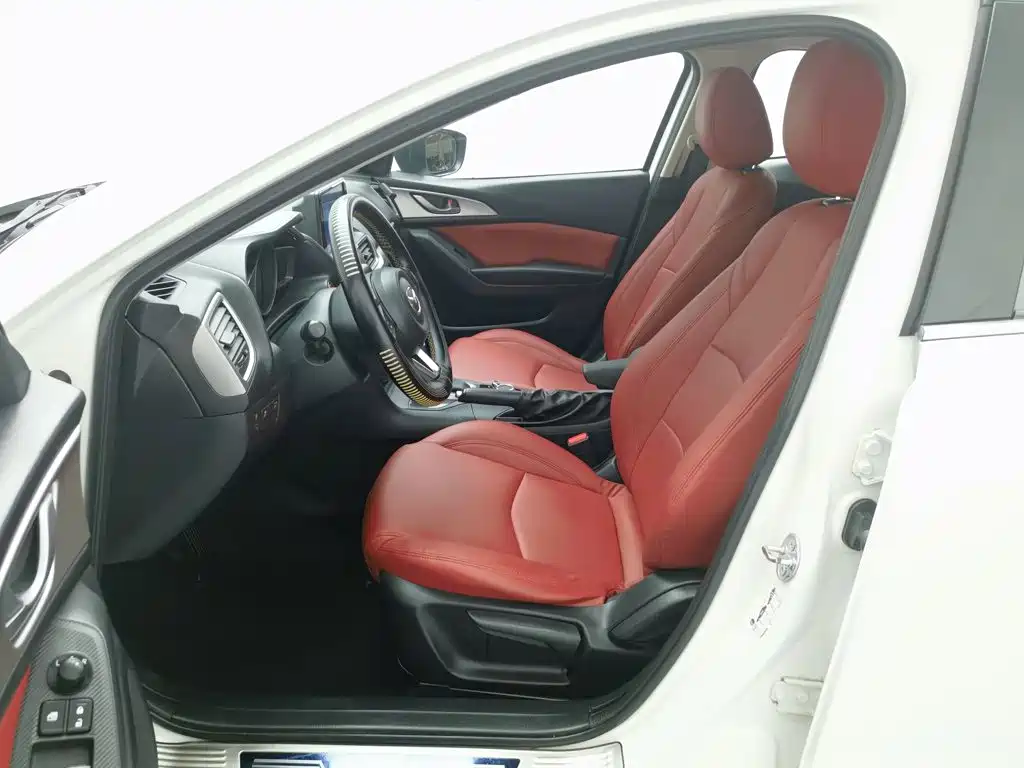 Mazda 3 Angkesela 2018 — фото 10