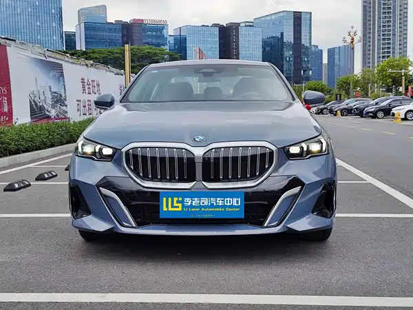 BMW 5 Series 2024